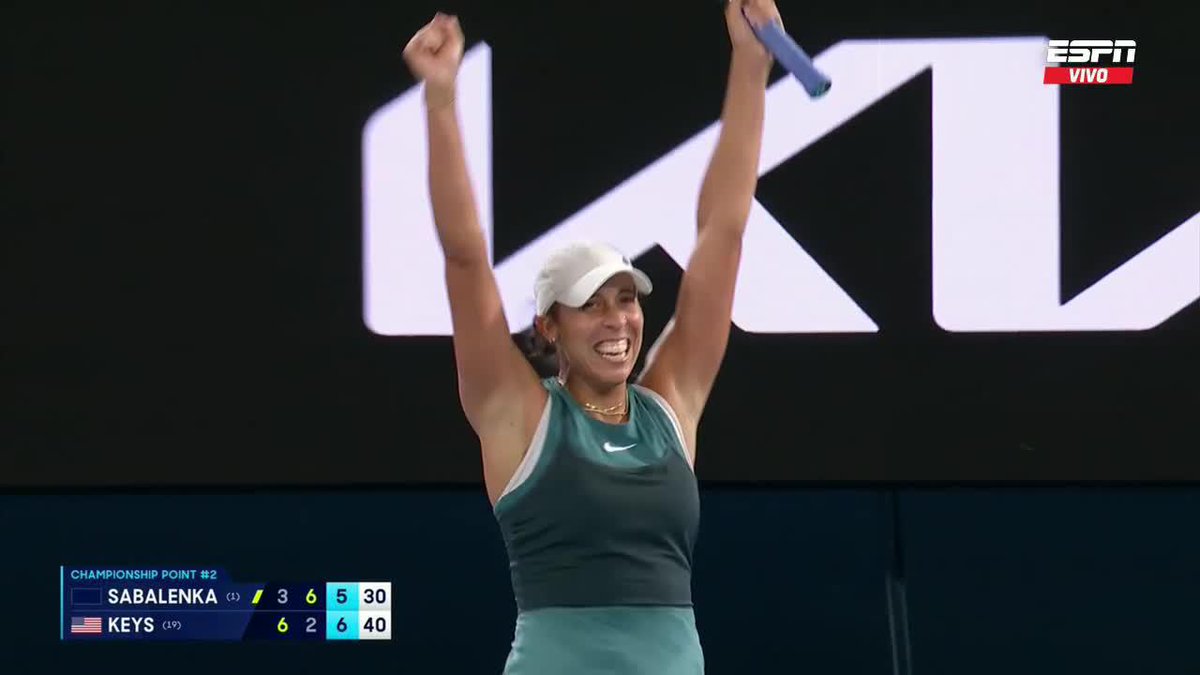 ¡FELIZ PRIMER TÍTULO DE GRAND SLAM! 🏆 🇺🇸 Madison Keys, la flamante campeona del #AO2025.