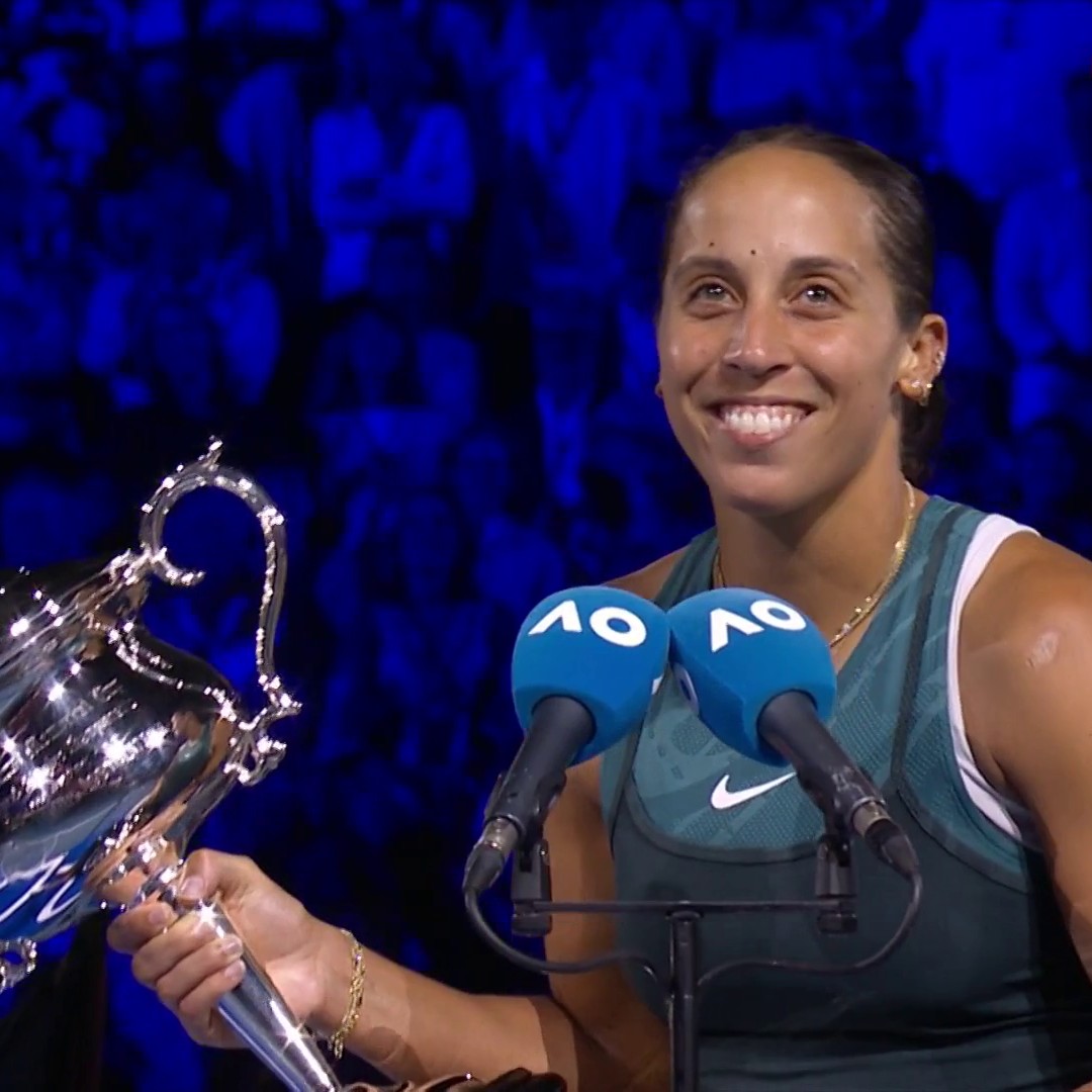 "Bare with me, I'm absolutely going to cry." 💬🥹 An emotional Madison Keys reacts to winning the first Grand Slam title of her career at the Australian Open 🙌 #AusOpen | Madison Keys
