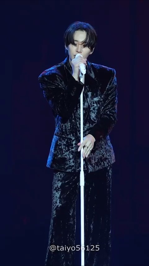 250125 Midnight Sun < Torso > URL → #준호 #JUNHO #이준호 #LEEJUNHO #MidnightSun #MidnightSun_INCHEON #2025_LEEJUNHO_FANCON