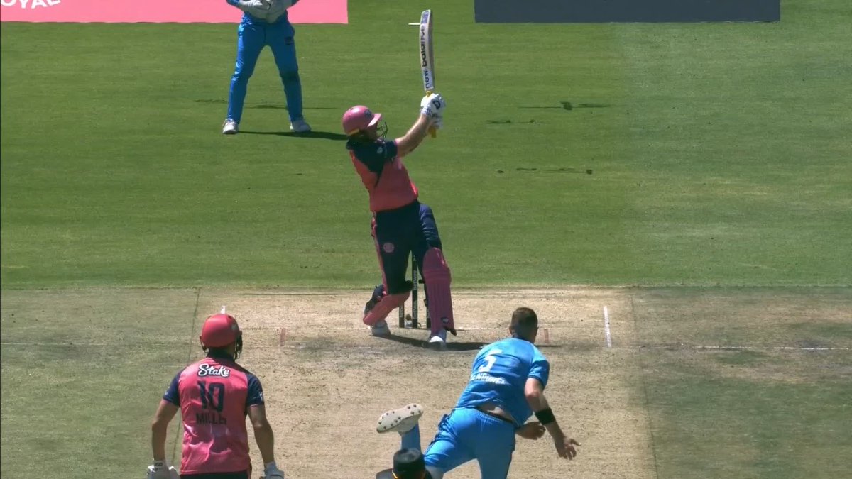 A look at another cracking Joe Root maximum as he scored 78 off 56 balls for Paarl Royals in the SA20! 💥