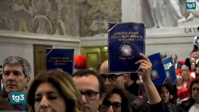 Da Napoli a Milano, l'inaugurazione dell'anno giudiziario nelle Corti d'appello italiane si è trasformata in una clamorosa manifestazione di protesta contro gli attacchi alla magistratura e la separazione delle carriere
