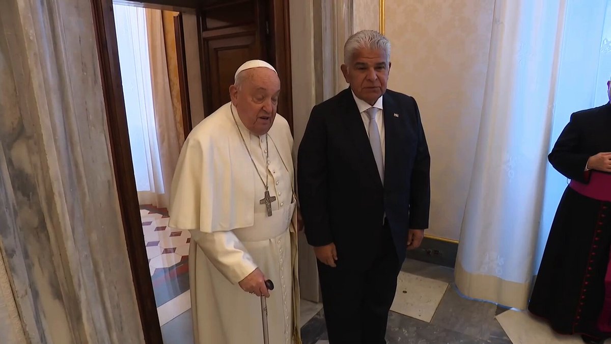 He llegado al Vaticano para un encuentro profundamente significativo con el papa Francisco Papa León XIV . En nuestra conversación, reafirmamos la esperanza y el compromiso de construir una sociedad más respetuosa entre las naciones, guiada por los valores de paz y progreso. La solidaridad del papa con Panamá y nuestro Canal es un recordatorio de que tenemos un futuro poderoso como nación. Trabajemos juntos, con paso firme, por un mundo más justo, libre y democrático. Ese es mi compromiso.