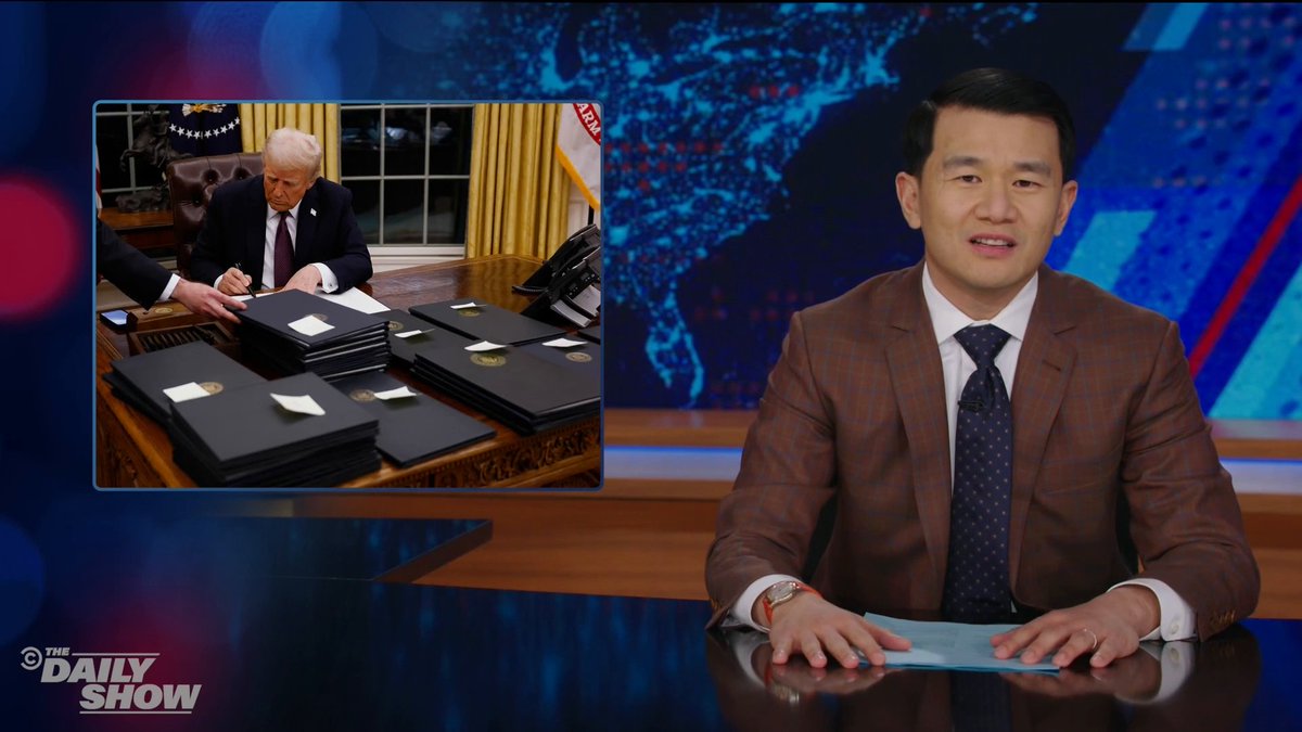 Trump's interview with Sean Hannity included light manspreading and heavy profiling.