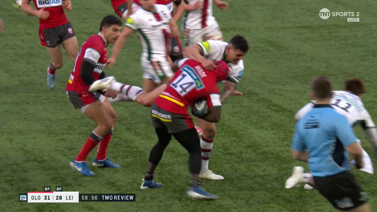WHAT A TRY!! DOES IT GET ANY BETTER THAN THAT?? Gloucester come from behind to lead against the Tigers with 20 to go! #premrugby #try #class