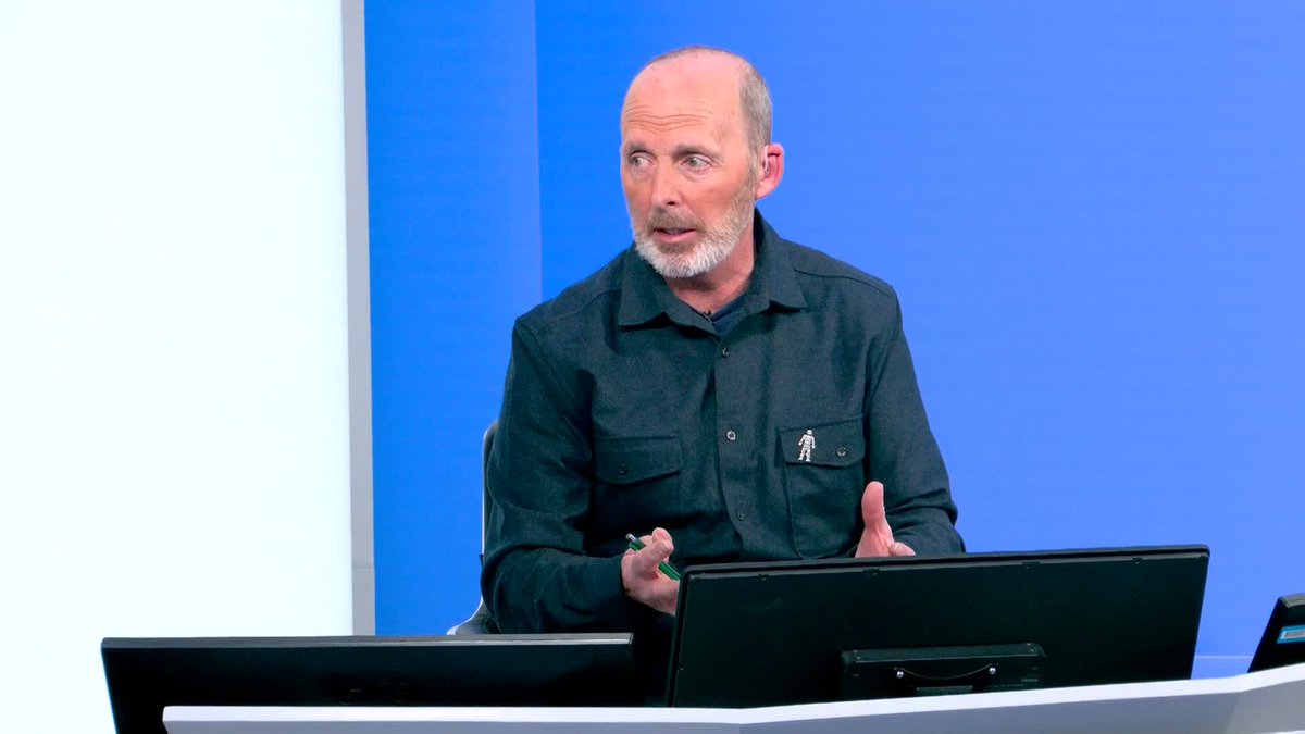 "I think they may well win the appeal" 👀 Mike Dean discusses whether Arsenal would win an appeal regarding the Myles Lewis-Skelly red card 🟥
