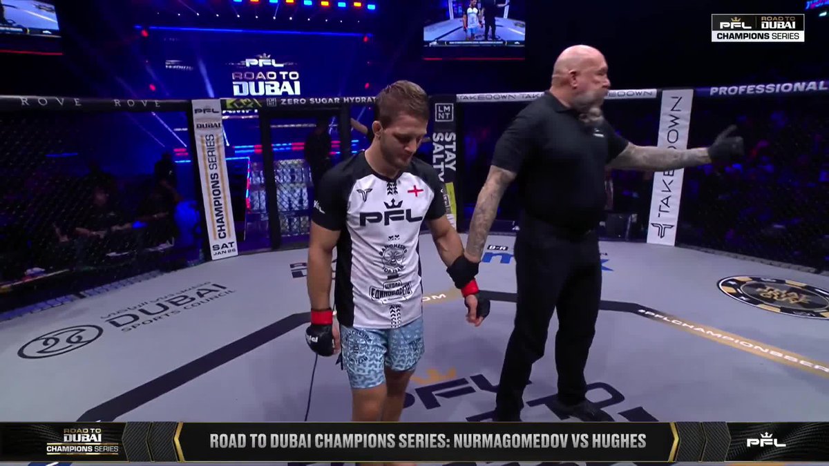 Ibragim Ibragimov gets the W. The 20 year old improves to 9-0 #RoadToDubai | LIVE NOW 🇺🇸 MAX 🇬🇧🇮🇪 DAZN 🇷🇺 OKKO