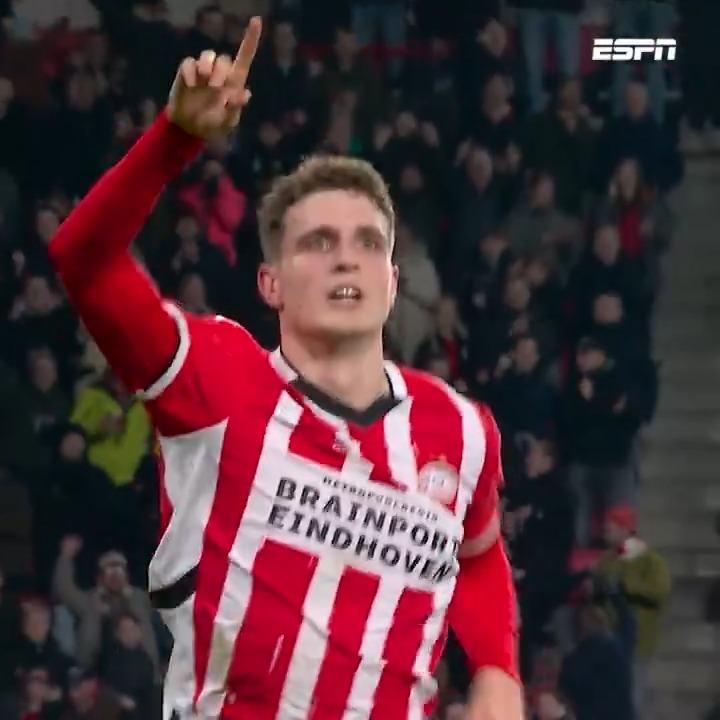 ✨ 𝗦𝗣𝗘𝗖𝗧𝗔𝗖𝗨𝗟𝗔𝗜𝗥 duel tussen PSV en NAC Breda eindigt in 3️⃣-2️⃣