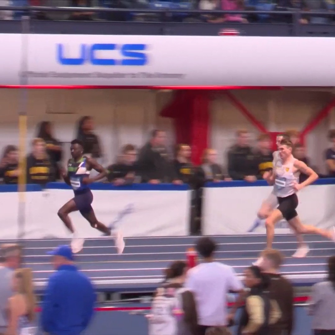 18-year-old Cameron Myers has done the UNBELIEVABLE. He SHATTERS the U20 indoor mile world record in 3:53.12. 🤩