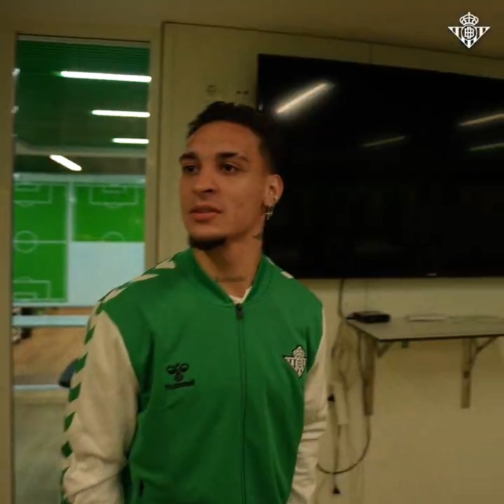 🆕👀📼 Su primer día como creyente de esta religión llamada Betis.