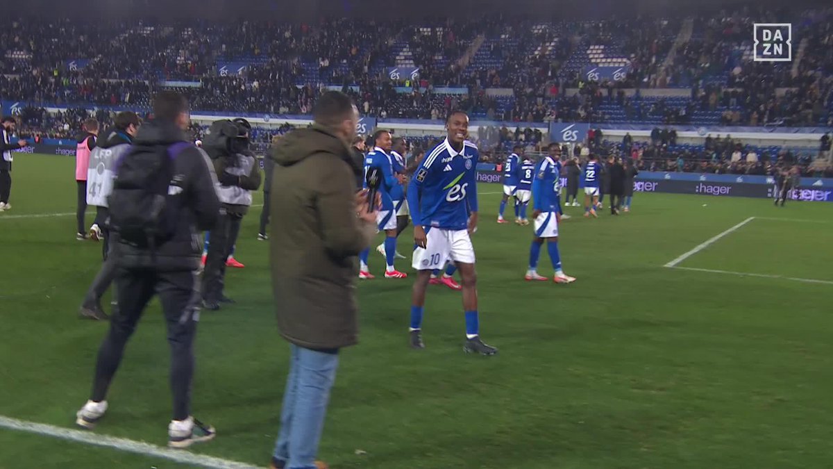 🕺 | Dilane Bakwa et Emanuel Emegha qui célèbrent la victoire face à Lille ! 🔥🤩 #RCSALOSC