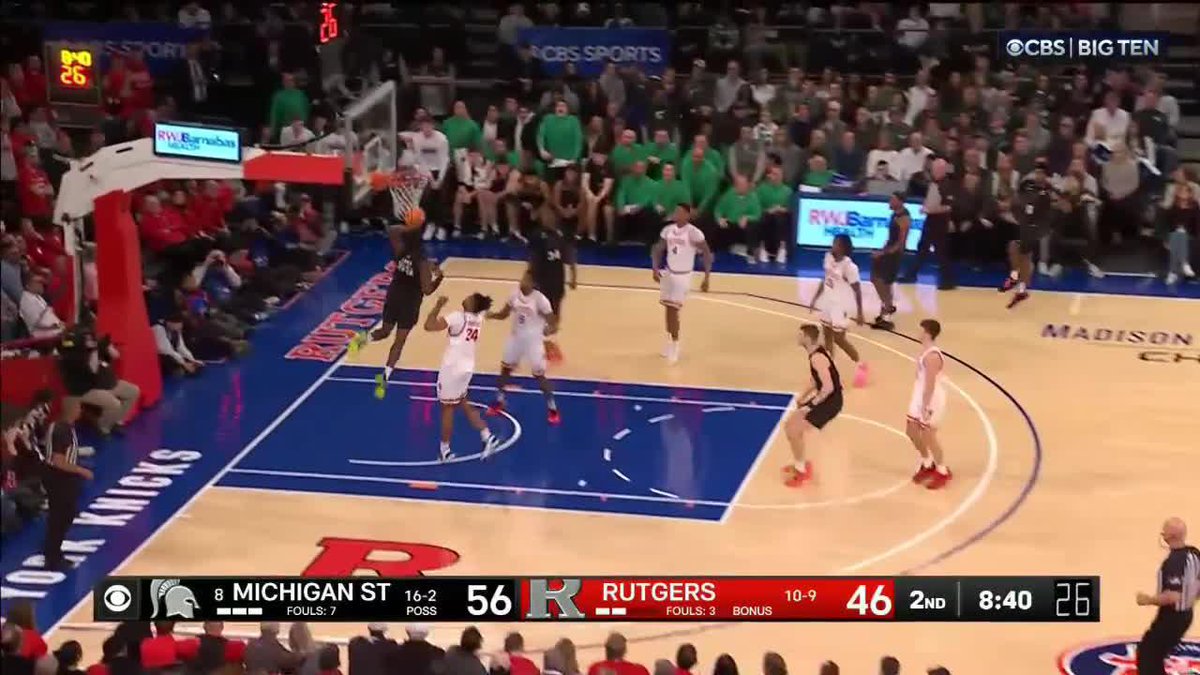 Coen Carr had to squeeze in another one at Madison Square Garden 👏 Michigan State Men's Basketball #B1GMBBall on CBS 📺