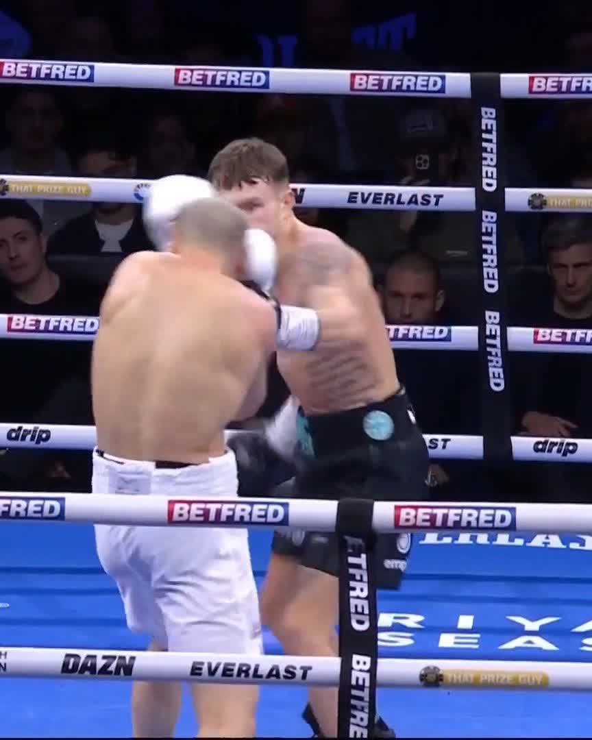 OVER IN THE FIRST ROUND! dalton smith demolishes Ouizza to add the European to his WBC Silver 140lbs Title 🔥🔥🔥 #SmithOuizza | DAZN Boxing