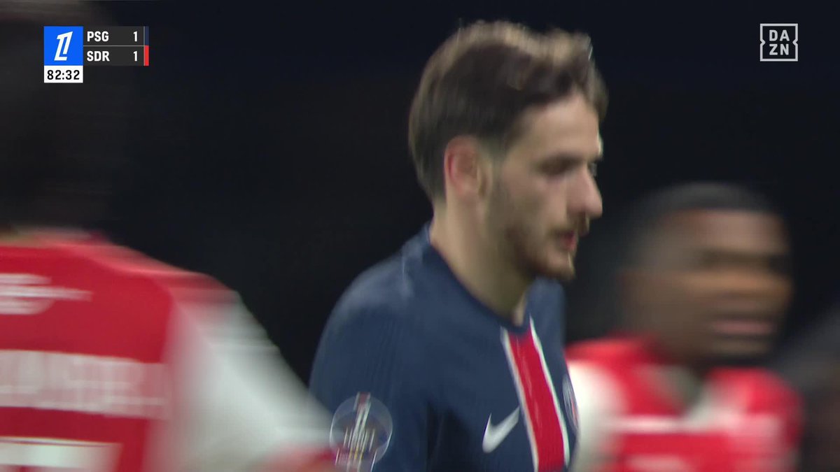 L’ovation de Kvara pour sa sortie 🔥🔴🔵