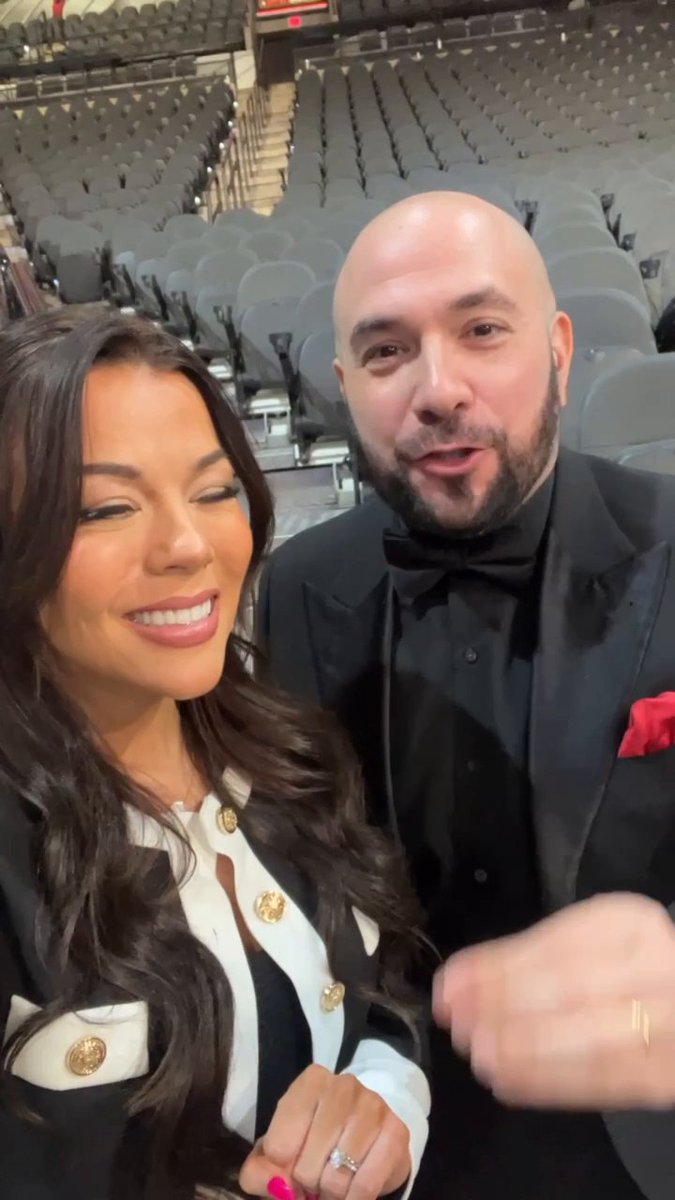 Check out the LIVE #SNME Pre-Show over on WWE's Instagram at 7:30e/4:30p, hosted by Peter Rosenberg and Jackie Redmond! 🙌