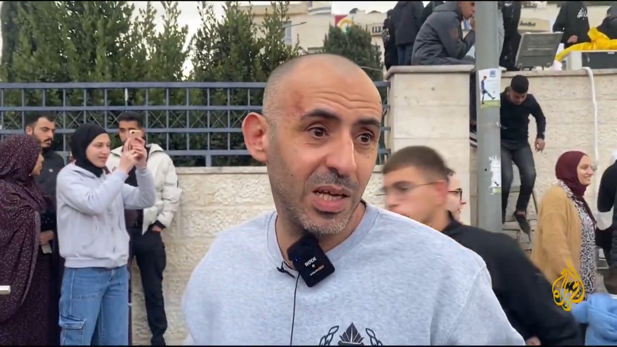 أكدوا عزمهم الاستمرار في مقاومة الاحتلال.. عدد من الأسرى الفلسطينيين المحررين يعربون عن سعادتهم عقب إطلاق سراحهم من سجون الاحتلال ضمن صفقة التبادل مع الجانب الإسرائيلي #الأخبار #حرب_غزة