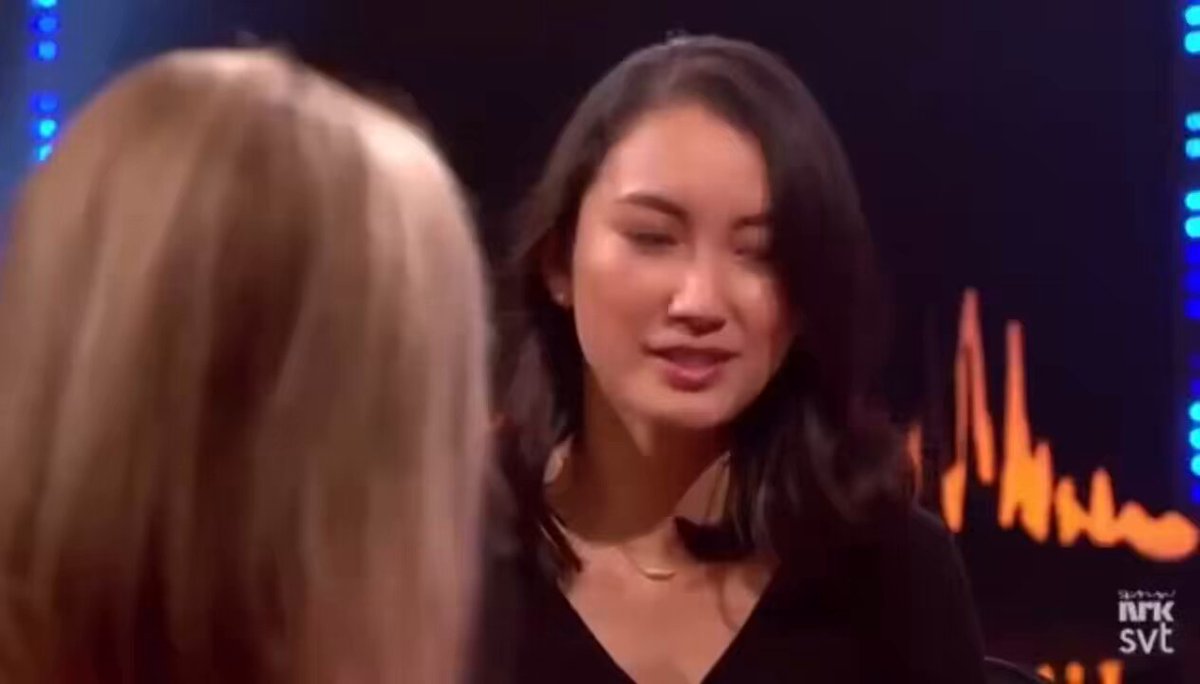 2018年、北欧「Skavlan」に出演した時の伊藤詩織氏。 TBS社員からレイプされ訴えた警察で経験した事。 等身大の人形を相手に強姦現場の再現させられ、最初に警察に行った時は「良くある事。捜査も起訴も出来ないと言われた」 逮捕状が発付されたが逮捕を止めた自民&amp;公明党政権って心底、クソだと思う