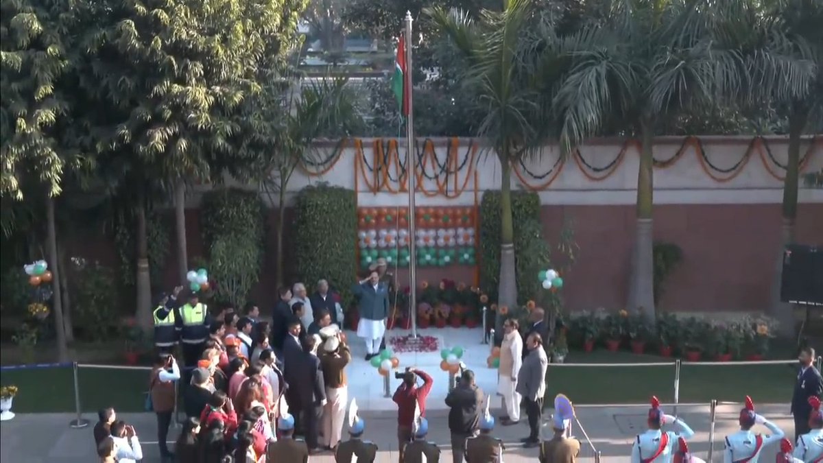 BJP National President Shri Jagat Prakash Nadda unfurls the national flag on the occasion of 76th #RepublicDay at party headquarters in New Delhi.