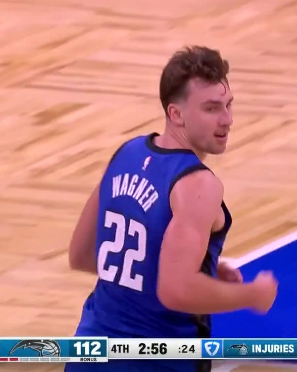 25 POINTS IN THE FOURTH 🔥 Franz Wagner just tied Tracy McGrady for the most points in a quarter in Magic history 😳