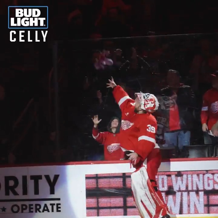 CAM. TALBOT. #EasyToCelebrate | #LGRW