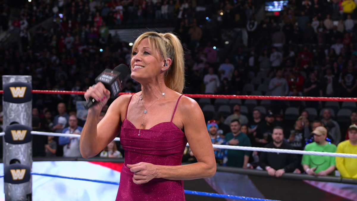 Ring announcer Lilian Garcia delivered an unforgettable rendition of the national anthem ahead of #SNME 🎤