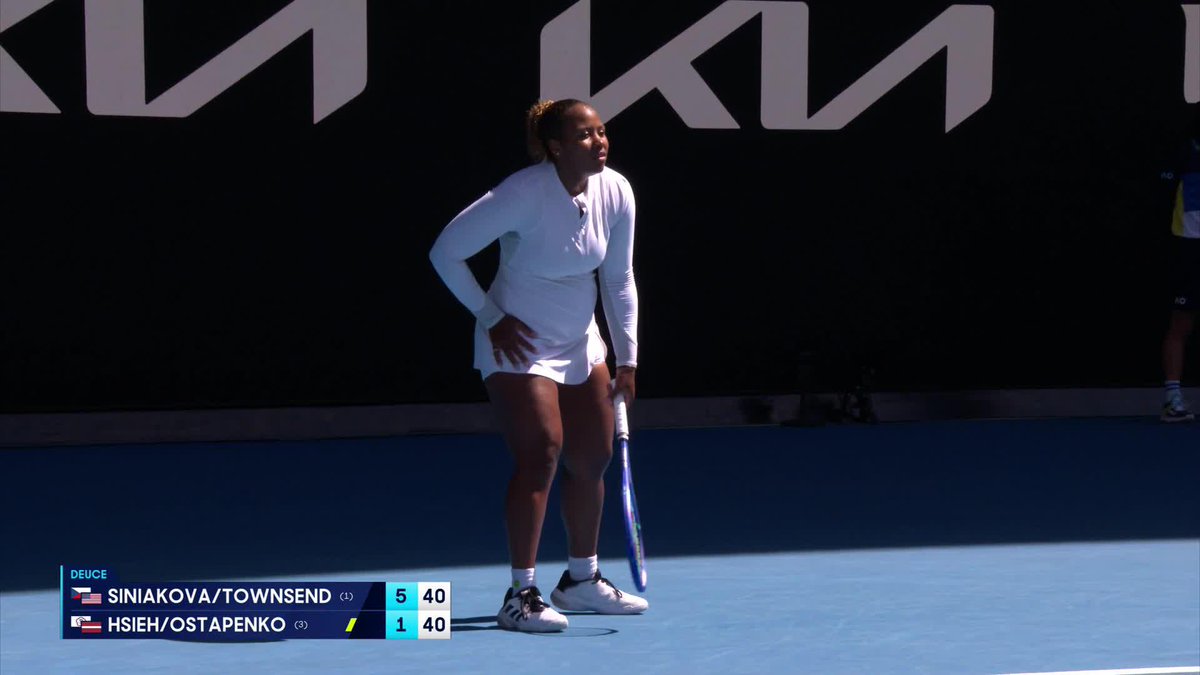 Hsieh clearly loved geometry because you can't find those angles and be on point the way she is without it 🤓 Wide World of Sports • ESPN • @eurosport • WOWOWテニス • #AO2025