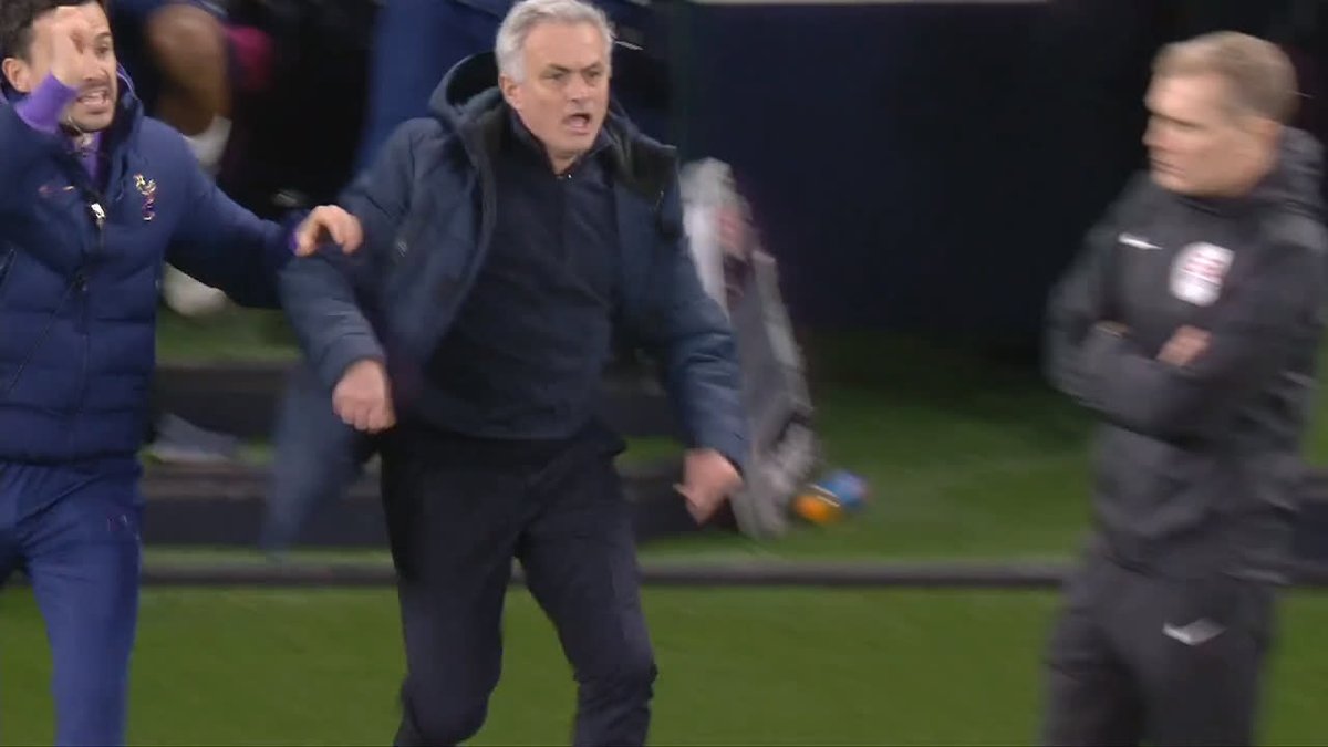 Still my favourite José Mourinho moment EVER. 🤣 Happy birthday to the Special One. 🇵🇹🥰