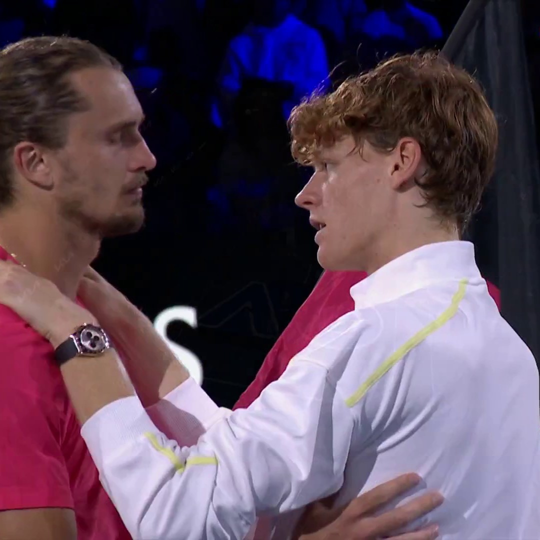 A lovely warm embrace between Jannik Sinner and Alexander Zverev 🥰 #AusOpen