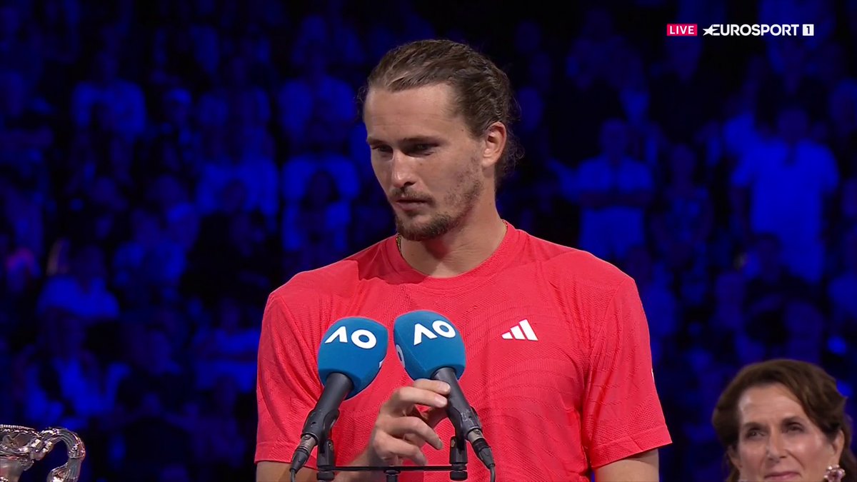 "Speravo di essere più competitivo ma sei troppo forte" 👏👏👏 #EurosportTENNIS #Tennis #AusOpen #AO2025 #Sinner #Zverev