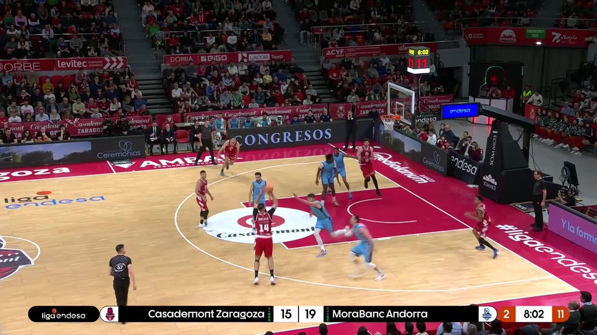 🔥 Tras casi dos meses alejado de las canchas... ¡BOJAN DUBLJEVIC VUELVE A ENCHUFAR CON LA CAMISETA DE Casademont Zaragoza! Welcome back, Dubi ❤️ 📺 Basket en Movistar Plus+ | #ConectaConTuPasion #LigaEndesa