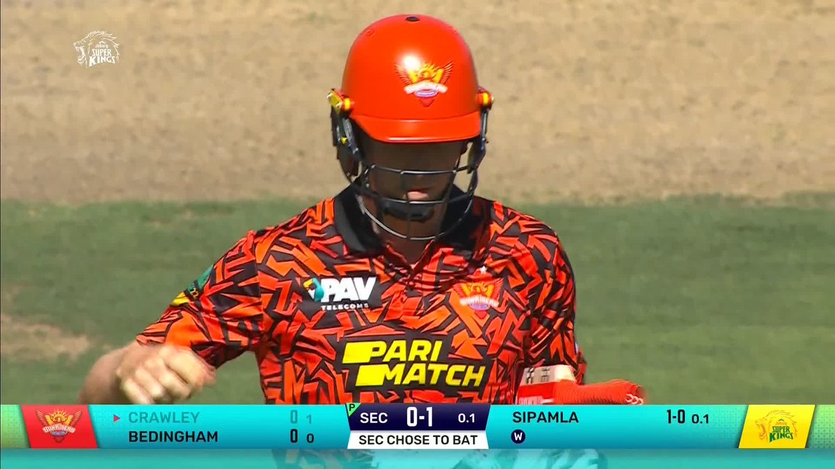 Zak Crawley is gone for a platinum duck 🦆😬