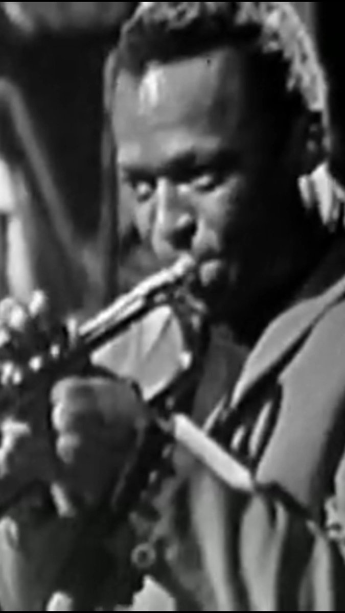 Miles performing "So What," as featured on 1959's Kind of Blue 💙🎺
