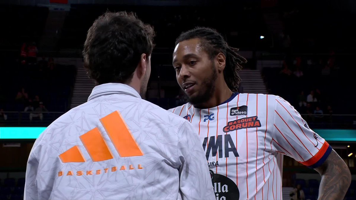 ๐ ๐๐ช๐๐จ๐จ ๐ฌ๐๐ค'๐จ ๐๐๐๐ ... ยกAsรญ se ha REENCONTRADO Trey Thompkins con los que fuesen sus compaรฑeros y entrenador del Real Madrid Basket! ๐บ Basket en Movistar Plus+ | #ConectaConTuPasion #LigaEndesa