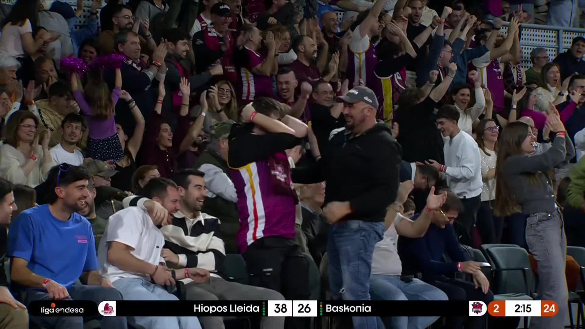¡Thomas Bropleh desatando la LOCURA en Barris Nord! 🙌 🎯 Thomas “Tall T” Bropleh 📺 Movistar Plus #LigaEndesa | #ConectaConTuPasion