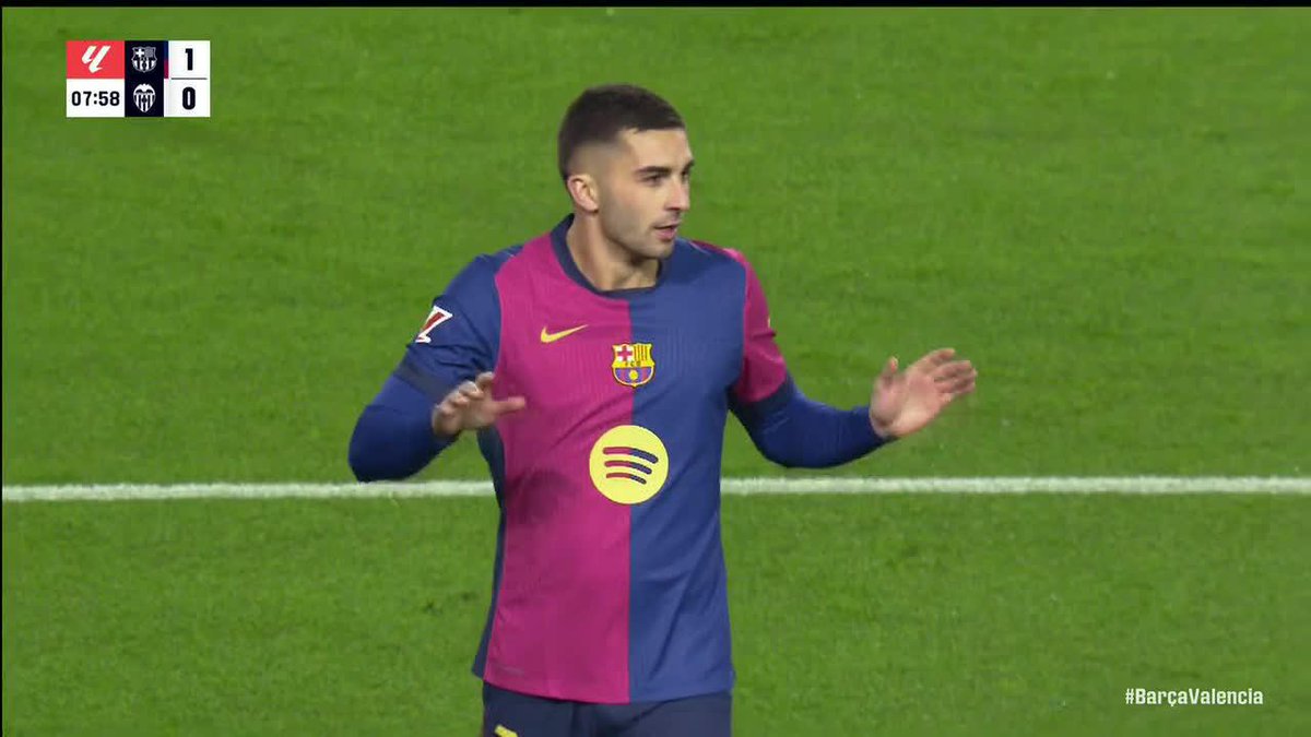 BARCELONA MAKE IT 2-0 OVER VALENCIA IN EIGHT MINUTES 😳