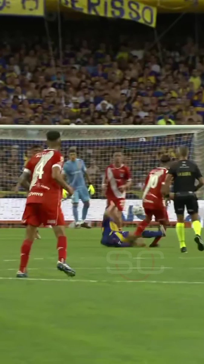 LA POLÉMICA DEL PRIMER TIEMPO: Argentinos Juniors pidió ROJA para Ander Herrera en La Bombonera. ¿Qué te parece?