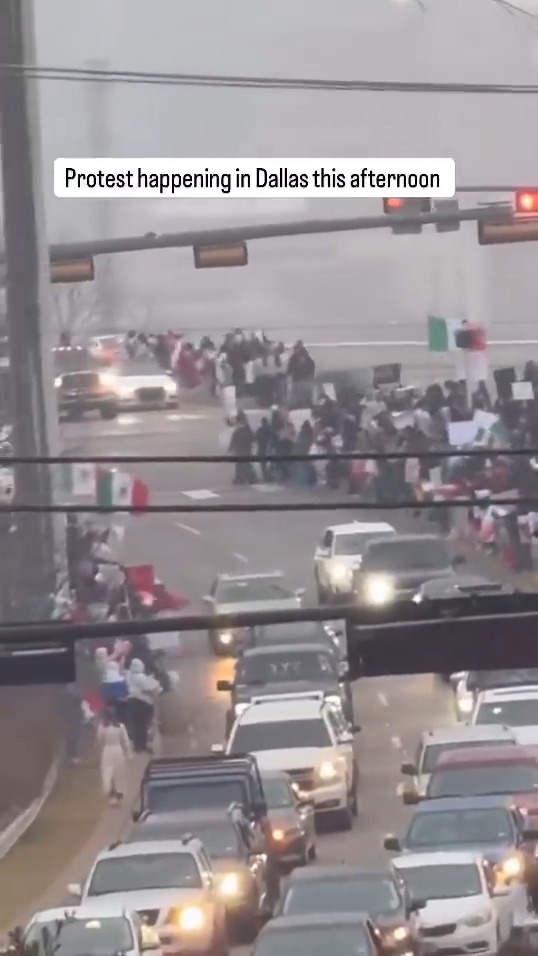 A mob in Dallas, TX is waiving foreign flags and terrorizing drivers whilst blocking traffic. This is a great way to get ICE to focus on your local area. It would be a shame if they carried out raids in this very neighborhood tomorrow... #CityLife #dallas #foreigners #texas #urban #decay
