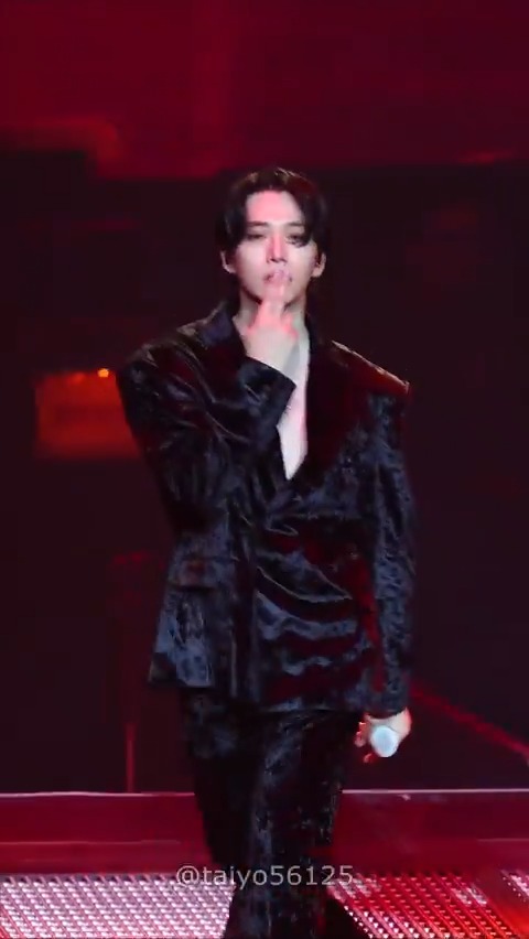 250126 Midnight Sun < KISS > URL → #준호 #JUNHO #이준호 #LEEJUNHO #MidnightSun #MidnightSun_INCHEON #2025_LEEJUNHO_FANCON