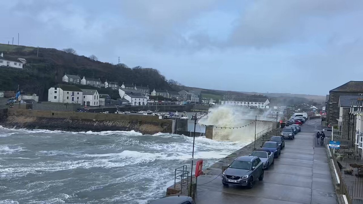 Stand well clear. No photo is worth risking your - or anyone else’s - life. (Note also the baulk doing an excellent job of protecting the boats in the inner harbour).