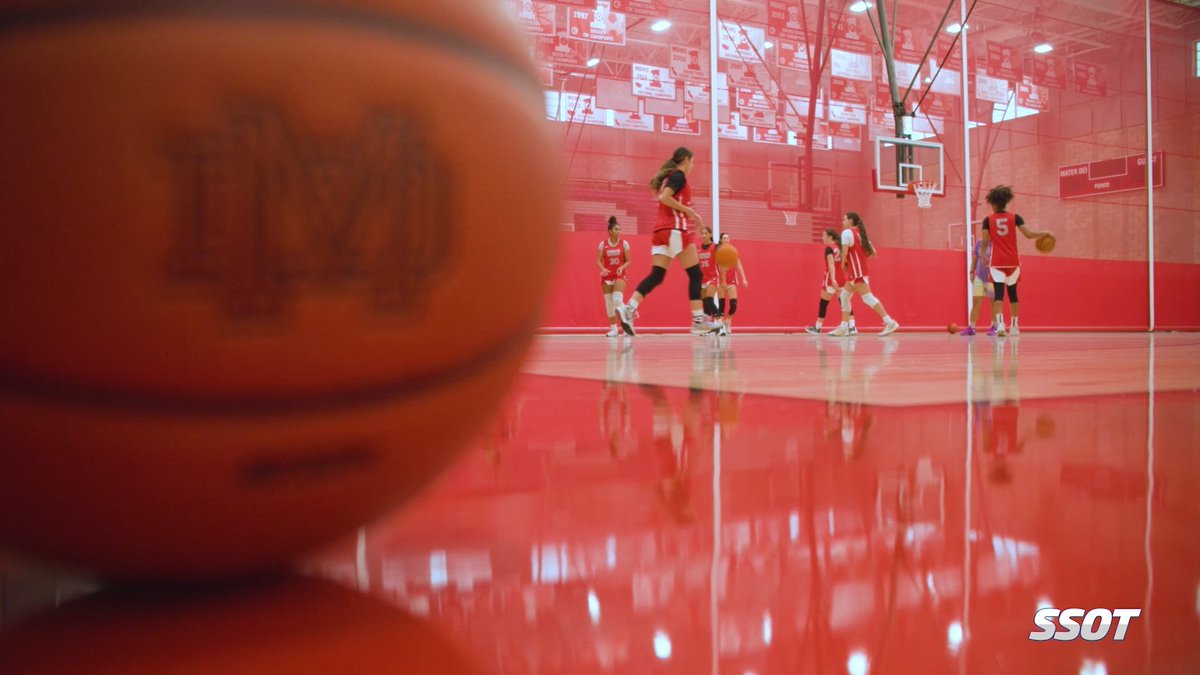 Addie Deal plays for the storied Mater Dei girls basketball program in Southern California. The potential All-American has signed with the Iowa Hawkeyes. Addie Deal Mater Dei Girls Basketball Iowa Women's Basketball #Hawkeyes