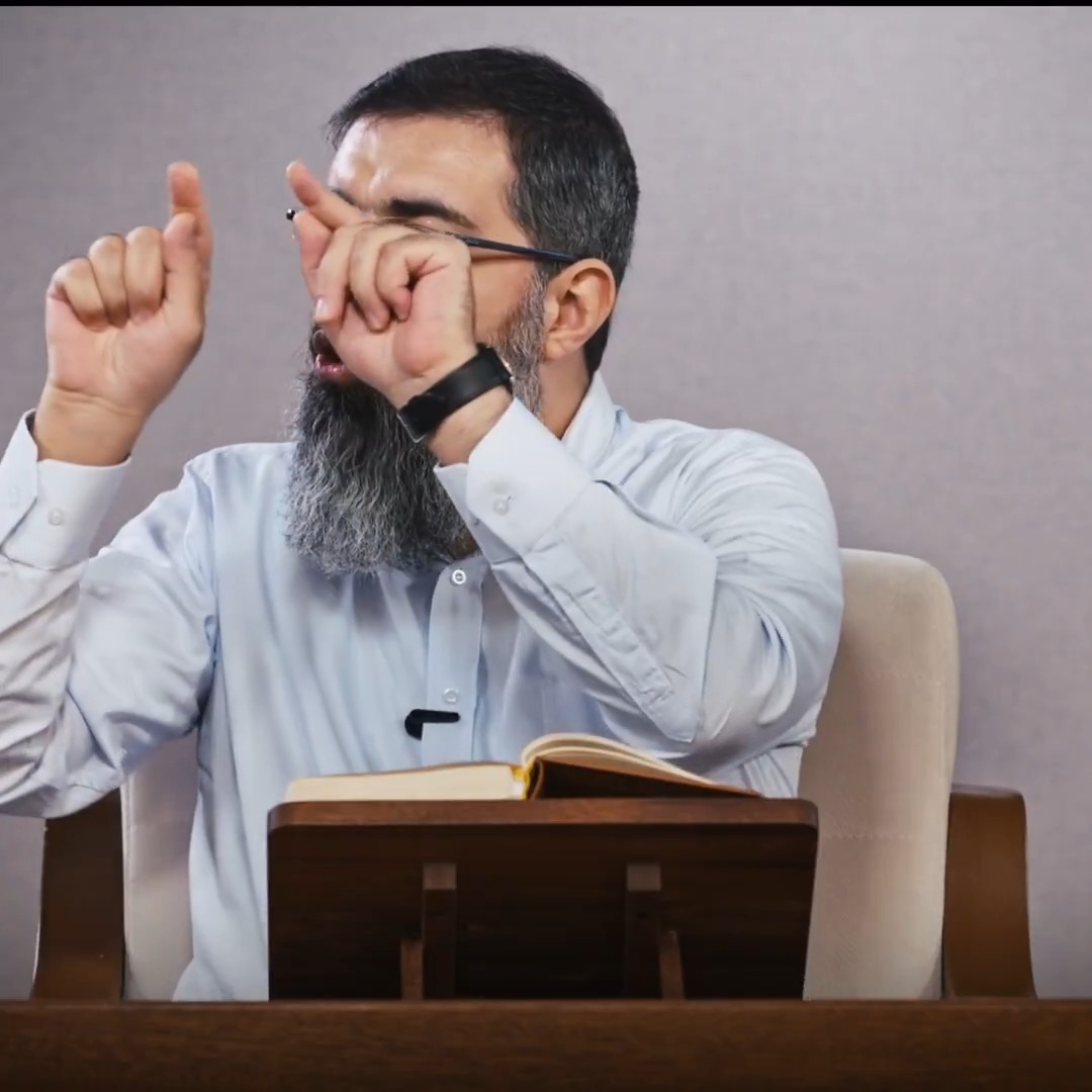 Şeytan İnsana Böyle Gelmez