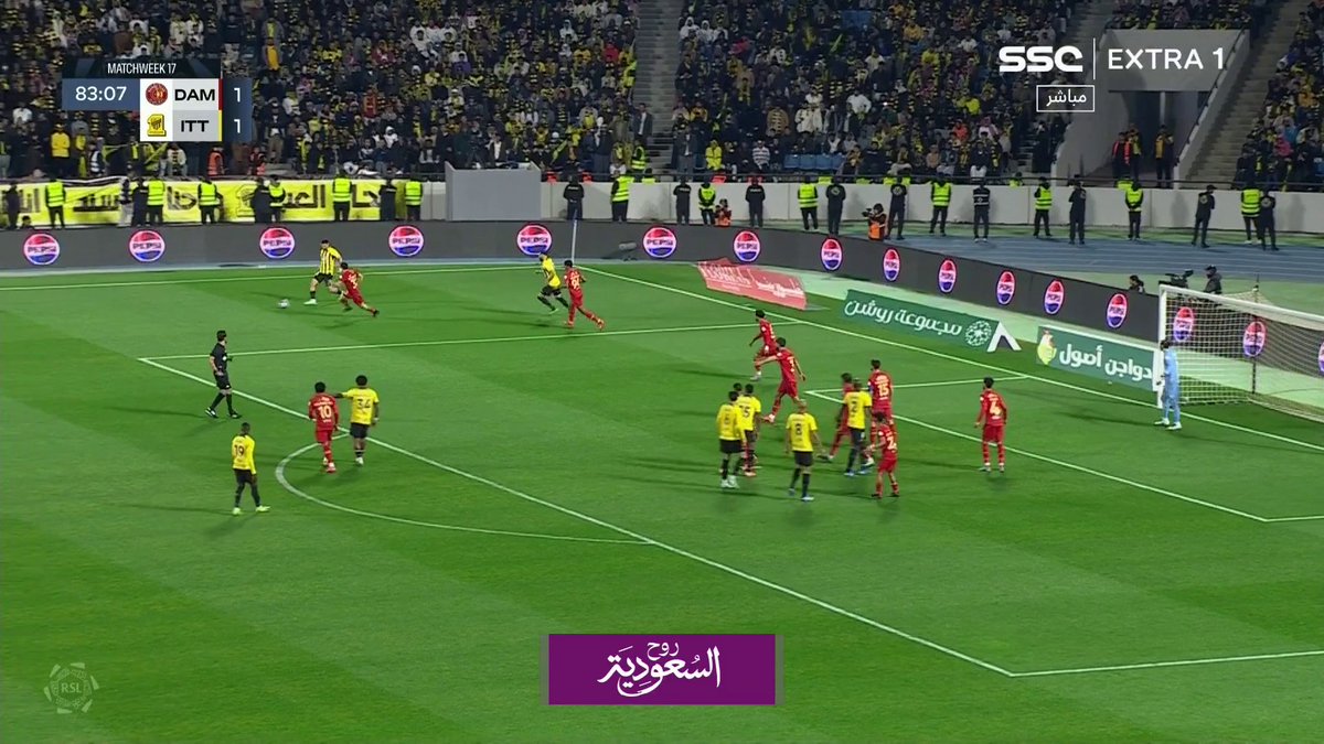 الحكم والفار يلغي هدف صحيح للاتحاد ابحث عن المستفيد اصبحنا نرى تسخير الامكانات للهلال على المكشوف مايحدث عار على كرة القدم #الاتحاد_ضمك