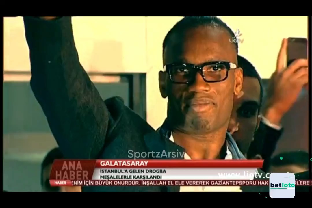 Ara transfer döneminde Sneijder ve Drogba'yı 10 gün arayla İstanbul'a indirmek... Şunun daha iyisi ne geldi ne gelecek...
