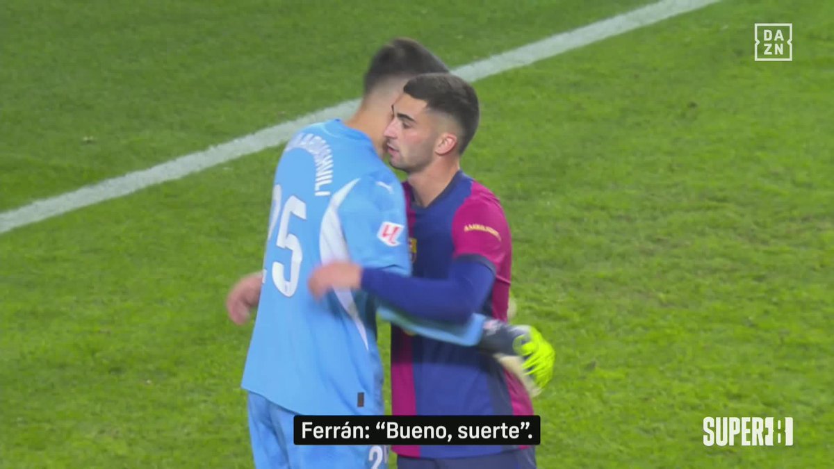 🗣️ "¿Por qué no te fuiste este año?" La conversación entre Ferran y Mamardashvili al término del Barça-Valencia 👀 #Super8