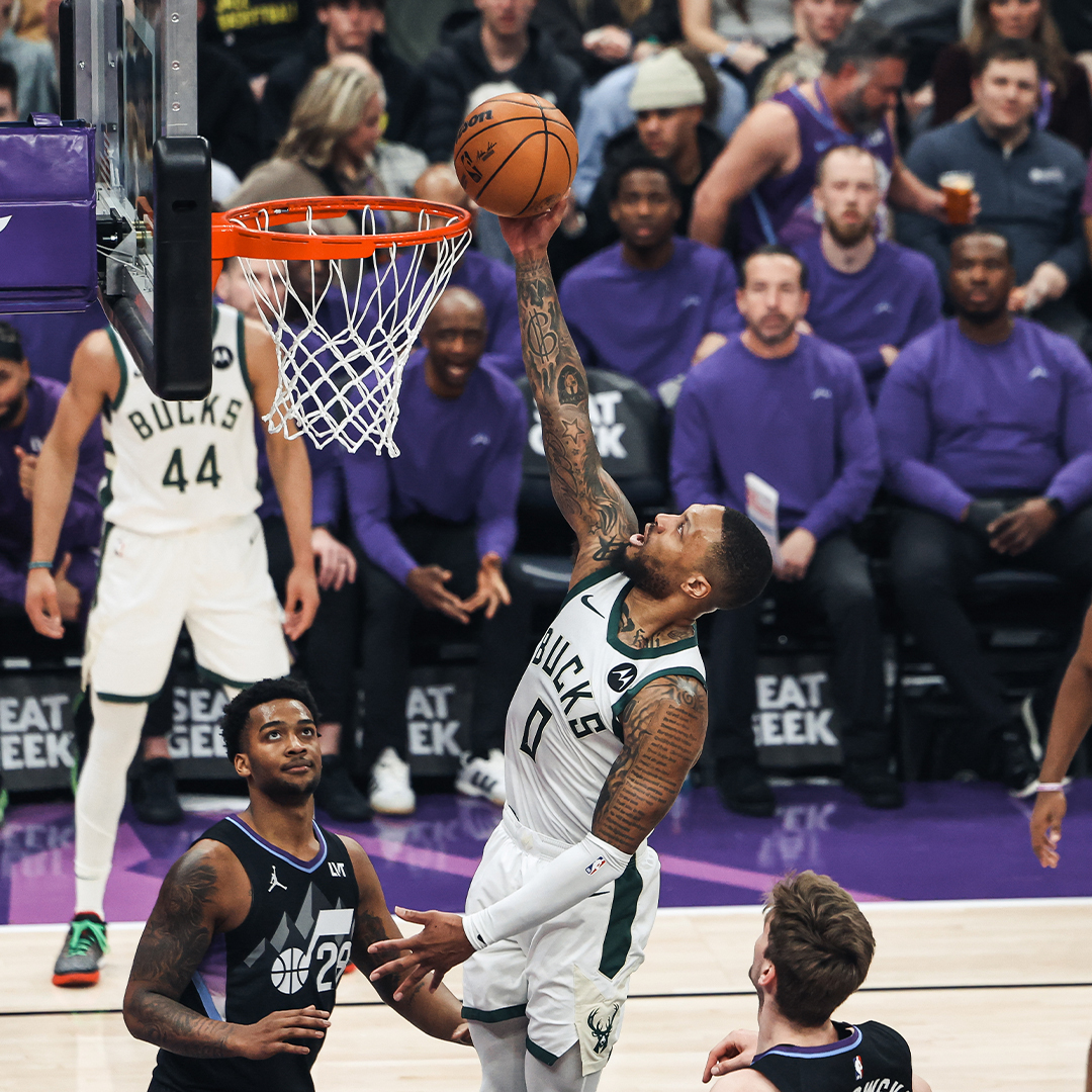Big game from Dame. 35 PTS | 8 AST | 5 REB | 4 3PM | 64% FG