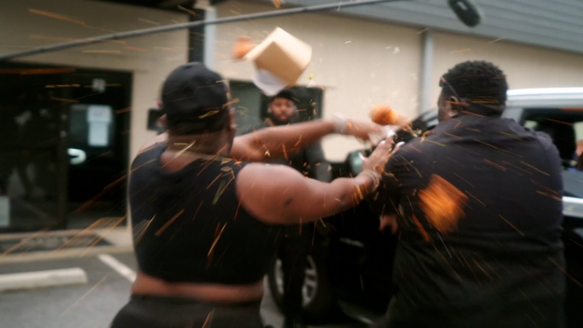 Santana &amp; Zell get into it &amp; Zell throws food at him. 👀 #LHHATL