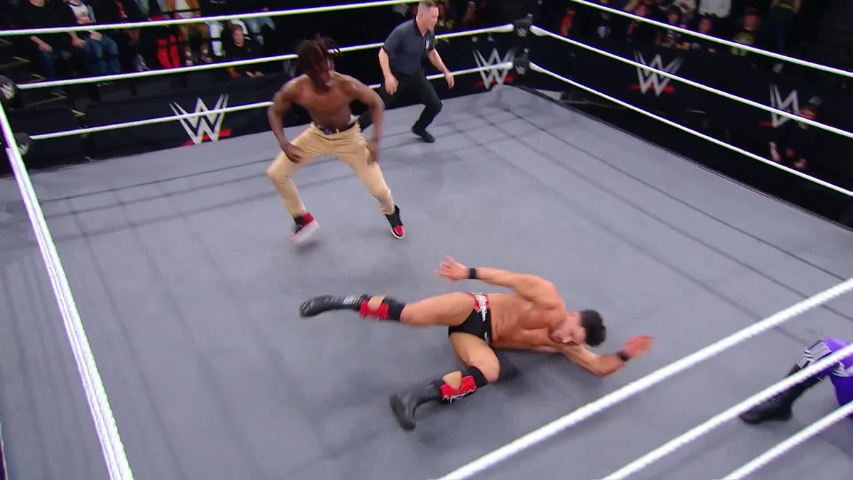 THE YOUNG OG!!! Je’Von Evans just got a little payback on “All Ego” Ethan Page! 👊 #WWENXT