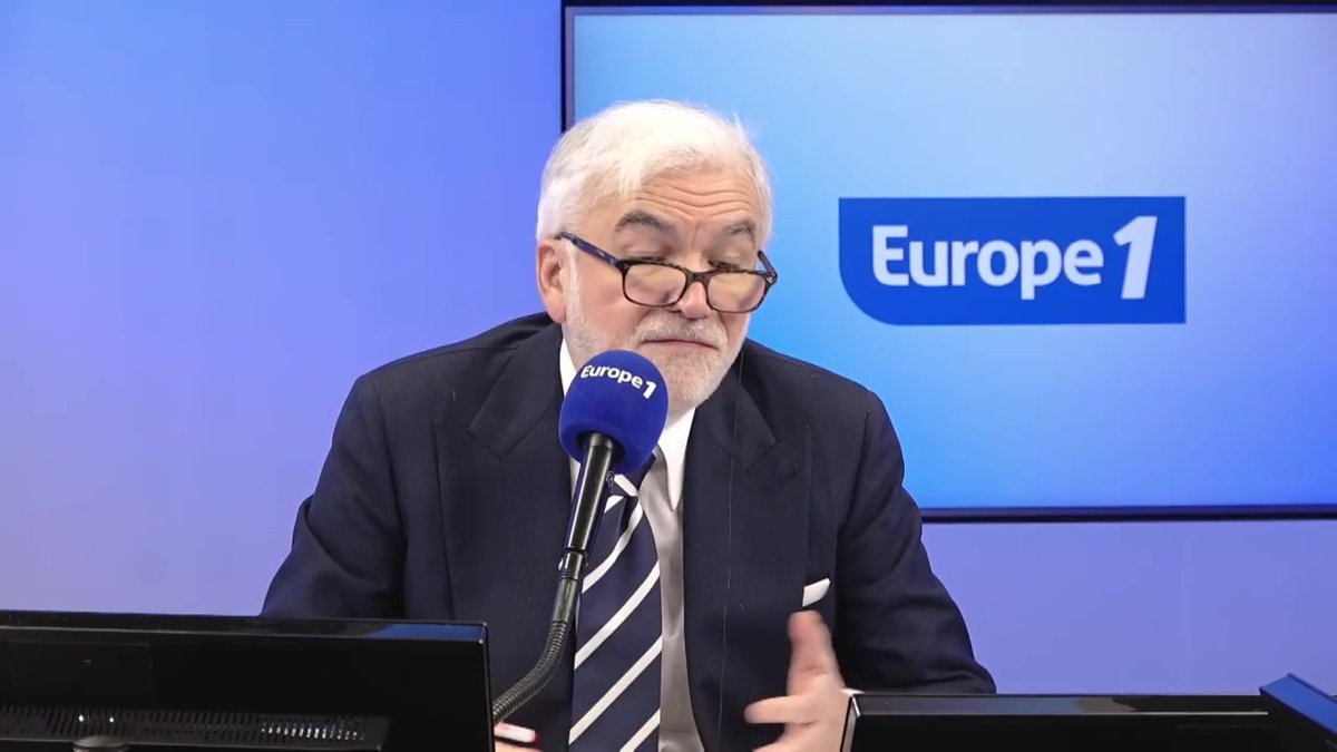 "Je n'en peux plus d'entendre des Marine Tondelier, elle a le droit d'avoir des avis politique mais comment peut-elle avoir ce ton !" déclare Pascal Praud #PascalPraudEtVous #Europe1