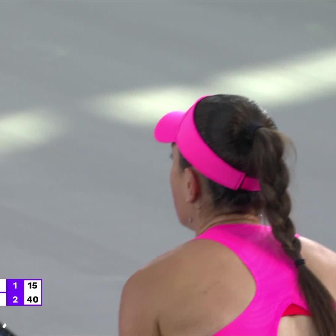 wow, that's some baseline battle 🤺 Elina Avanesyan | #wtalinz