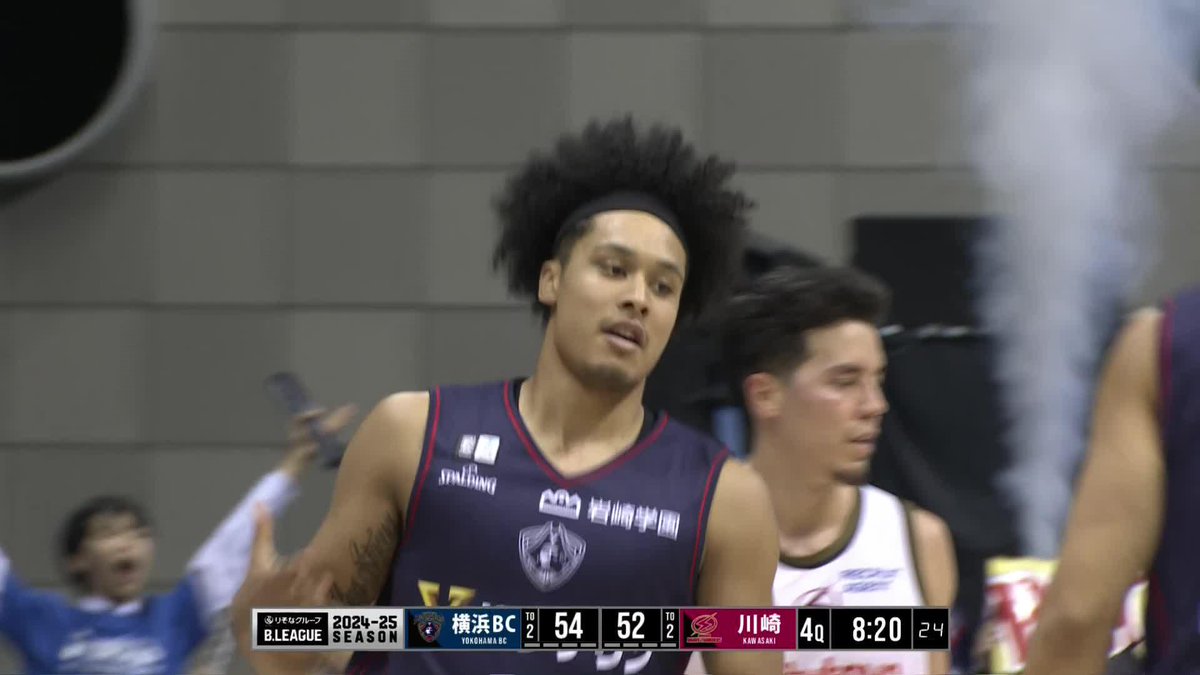 神奈川ダービー、大激戦🌪️ #23 キングの3Pシュートで横浜BCが逆転!! Kai Devon King 🌹 横浜ビー・コルセアーズ 📡バスケットLIVEで生配信中 #Bリーグ #りそなグループ