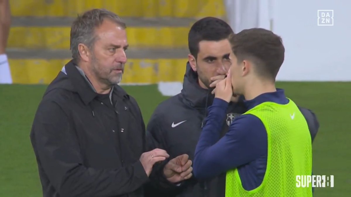 Gavi "ofereceu" o seu tempo de jogo a Pablo Torre 👏